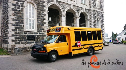 Tournée en minibus du circuit « La voix des bâtisseurs »