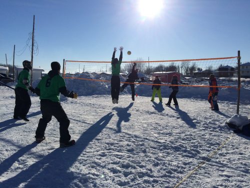 Tournoi de volleyball sur la rivière Sainte-Anne